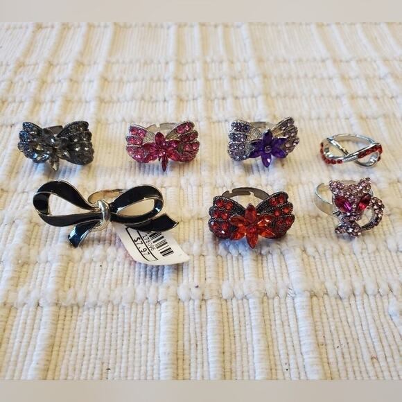 Bundle of floral jeweled adjustable bow cat rings lot - Picture 1 of 4